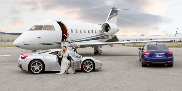 Salgında özel jette düğün trend oldu