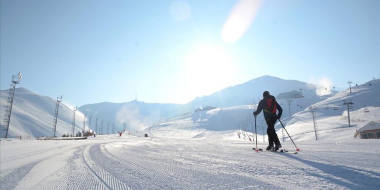 Rus ve Ukraynalı turistler kış turizmi için rotasını Türkiye’ye çevirdi