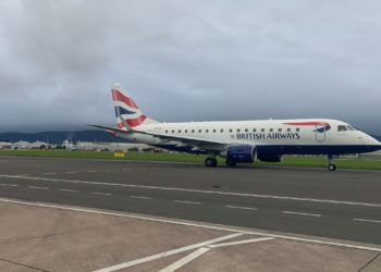 İngiltere’den kalkan uçakta 20 yolcuda koronavirüs çıktı