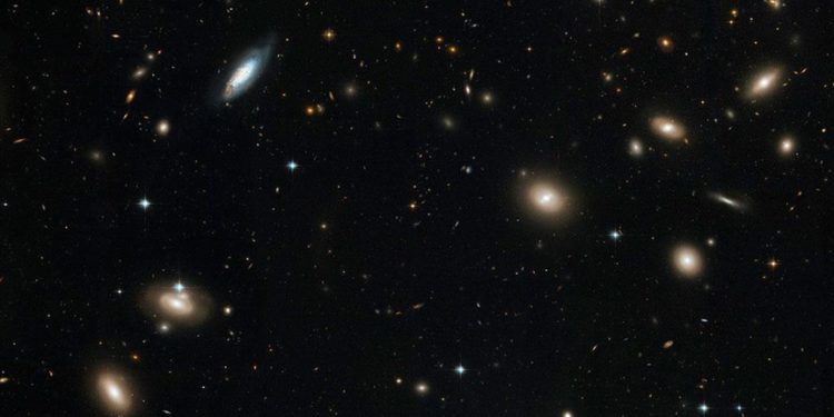 Gök bilimciler iki dev radyo galaksi keşfetti