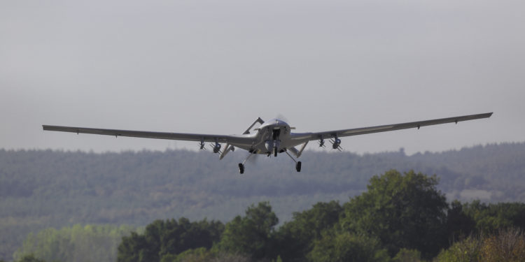 Bayraktar TB2 300 bin uçuş saatini tamamladı