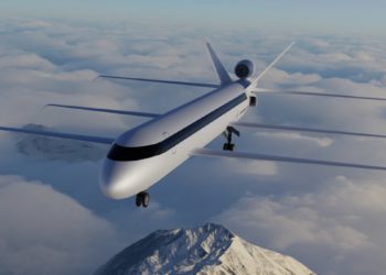 En yeşil, üç kanatlı, hafif uçak