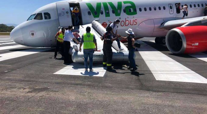 Viva Aerobus’ın ön dikmesi çöktü