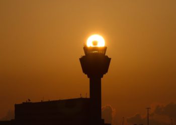 Yunanistan, Türkiye’ye uçuş kısıtlamasını kaldırdı