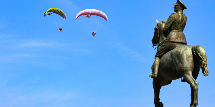 AA’nın 101’nci kuruluşu paramotor uçuşuyla kutlandı