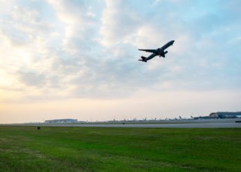 Mart ayında uçak seferleri yüzde 24 arttı