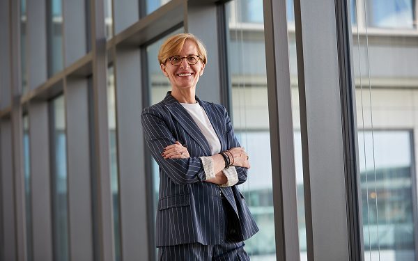 Havayolu tarihinin ilk kadın Yönetim Kurulu Başkanı oldu