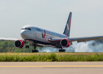 Rusya’dan Antalya’ya ilk charter sefer gerçekleştirildi