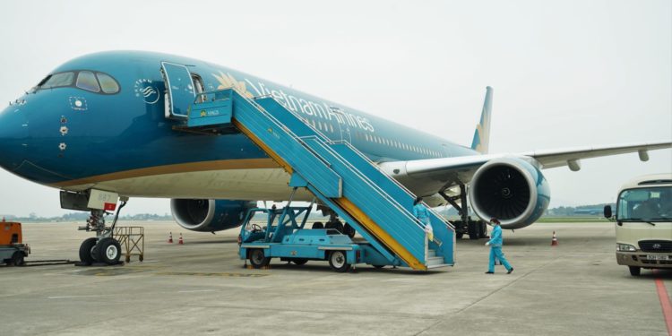 Bankalar, bayrak taşıyıcısını kurtarmak için faizsiz kredi verecek