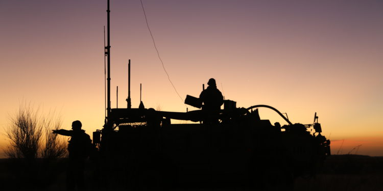 Modern ordular sivil uzman kullanımına ağırlık veriyor