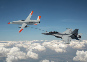 Tarihte ilk kez İHA’dan havada yakıt ikmali yapıldı