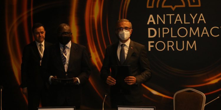 Türkiye ve Haiti arasında savunma sanayisi alanında iş birliği