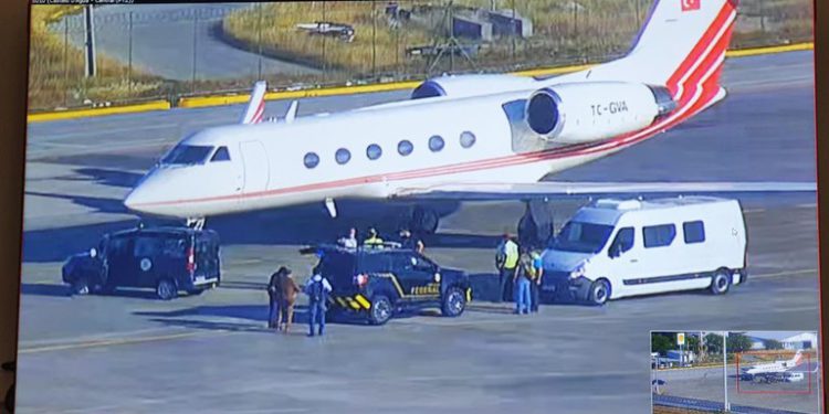 ACM Air pilotu ve İspanyol yolcu tutuklandı