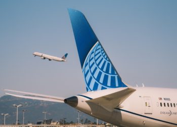 United Airlines çalışanlarına aşı zorunluluğu