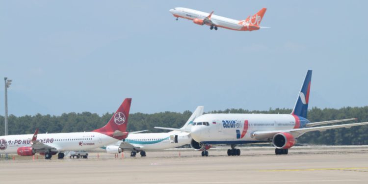 En yoğun uçuş rotaları belli oldu