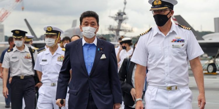 Japonya ve İngiltere savunmada iş birliğini ileri taşıyacak