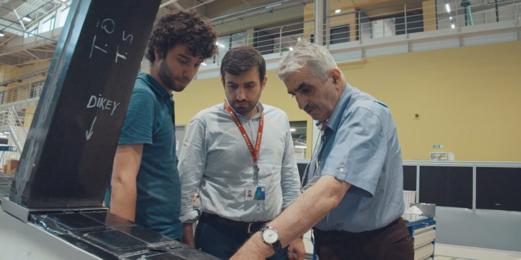 Çılgın bir mühendisi, Özdemir Abi’yi uğurlarken…