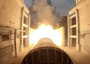 Çin dünyanın en güçlü katı yakıtlı roket motorunu test etti