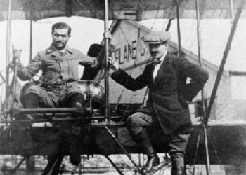 Marmara Denizi’ni ilk geçen Türk pilotlar