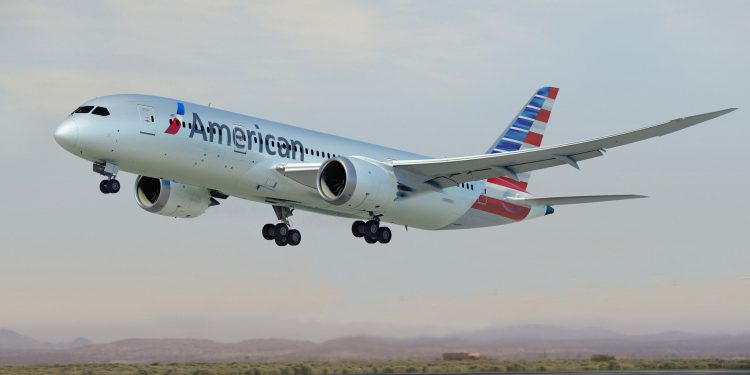 American Airlines 787 teslimatlarının gecikmesi sebebiyle uçuşları azaltıyor