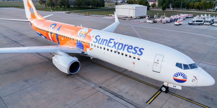 SunExpress uçağına ‘tatil’ temalı özel giydirme
