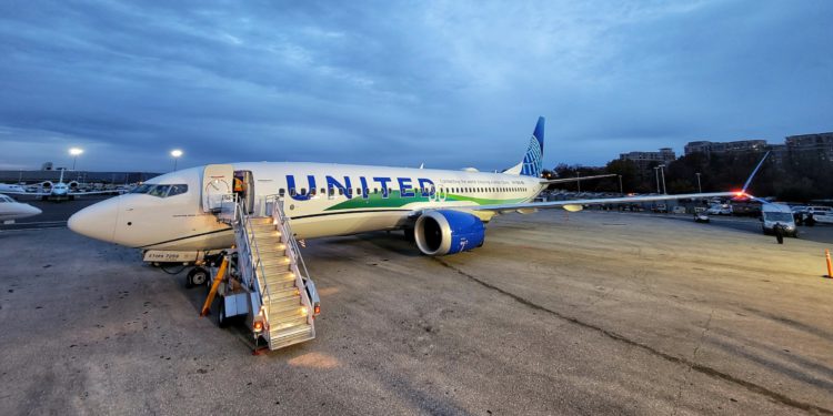 United Airlines, biyoyakıtla yolculu uçuş yaptı