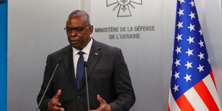 ABD Savunma Bakanı Lloyd Austin, Kovid-19’a yakalandı