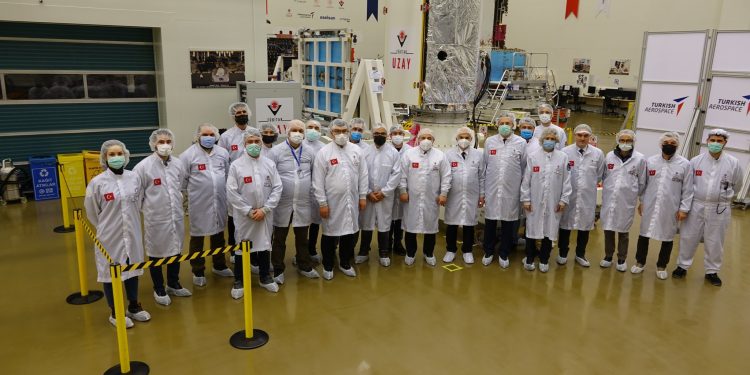 Milli uydu İMECE, uzaya gönderilmeye hazırlanıyor