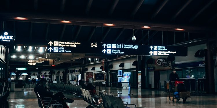 Endonezya, Cakarta’yı turistlere kapattı