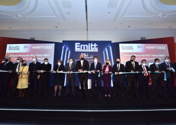 Bakan TÜRSAB standını pas geçti ama… bi sor niye?