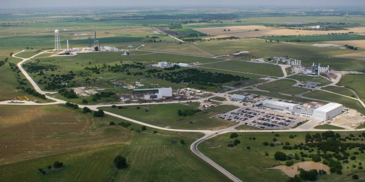 FAA, SpaceX’in çevre incelemesini genişletiyor