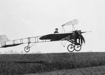 Manş Denizi’ni uçakla ilk defa geçen Fransız havacı Louis Blériot