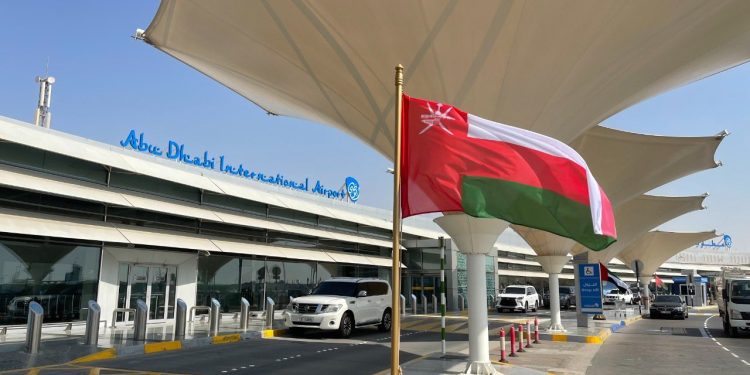 Abu Dabi’de PCR şartı kaldırıldı