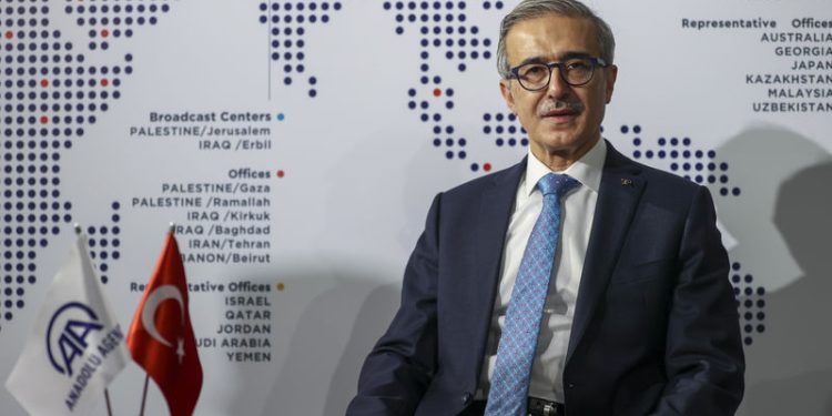 İsmail Demir: Teknolojik gelişmelerde önde gelen ülke olmak zorundayız