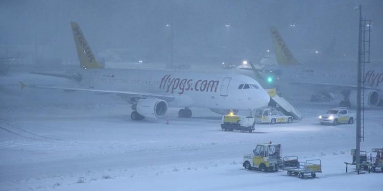 Sabiha Gökçen’de uçuşlar yüzde 30 azaltılacak