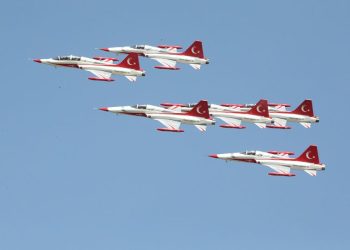 Türk Yıldızları, Şanlıurfa’nın kurtuluş yıl dönümü için uçtu