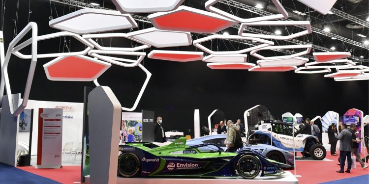 Paris’teki kompozit fuarına 40 Türk firması katıldı