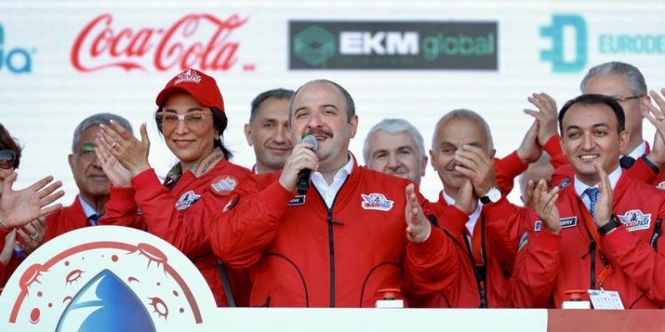 Türkiye ve Azerbaycan uydu alanında beraber hareket edecek