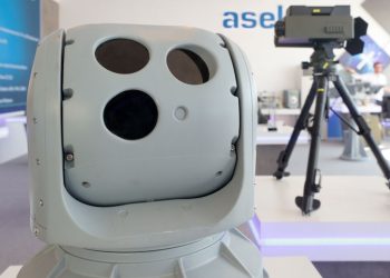 Türk donanması ‘milli gözlerle’ görüyor