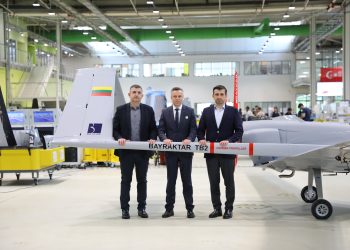 Baykar, Litvanya’ya TB2 hediye etti