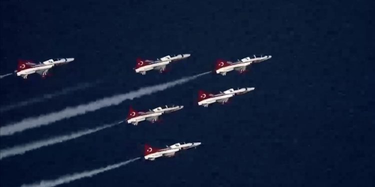 Türk Yıldızları’nın gösterisi, Bayraktar AKINCI kamerasında