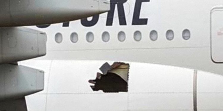 Emirates A380’i gövdesinde 1 metre çapında delikle uçtu