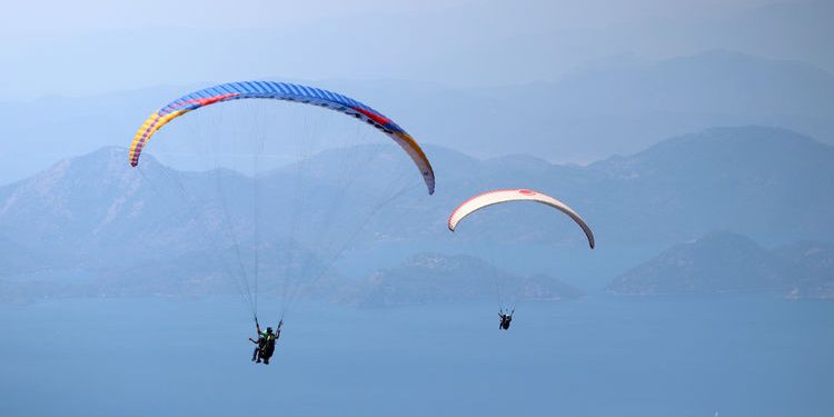 Babadağ’dan ilk 6 ayda 54 bin yamaç paraşütü uçuşu yapıldı