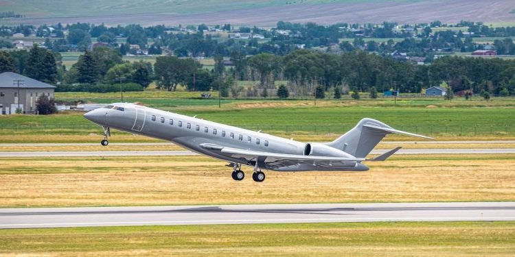 İş jeti uçuşlarında temmuz rekoru kırıldı