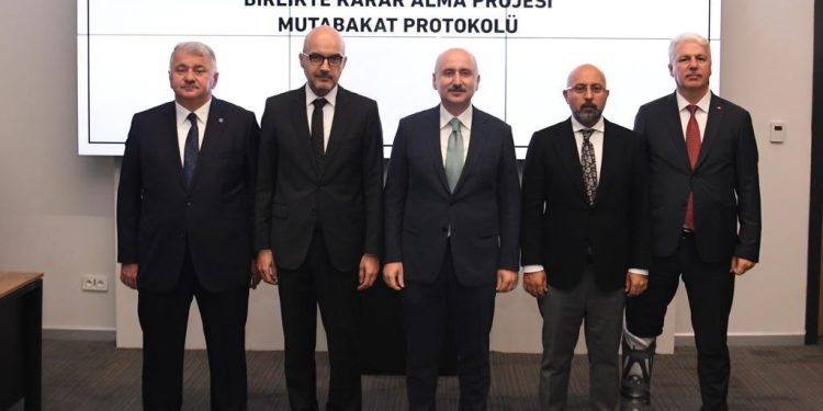 Ulaştırmaya 198 milyar dolarlık yeni yatırım planı