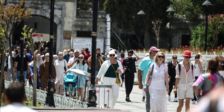 İstanbul temmuz ayında son 10 yılın turist rekorunu kırdı