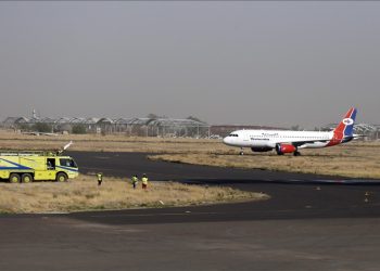 Yemen’deki havalimanında 7 yıl sonra uçuşlar yeniden başladı