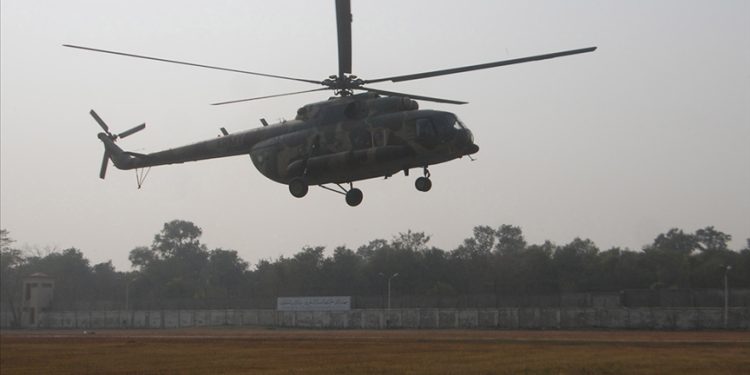 Pakistan’da içinde korgeneralin de bulunduğu helikopterden haber alınamıyor
