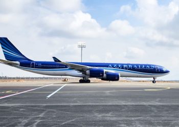 Zengilan’daki havalimanına yolcu uçağıyla ilk teknik iniş