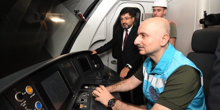 Sabiha Gökçen Havalimanı metrosu 2 Ekim’de açılıyor
